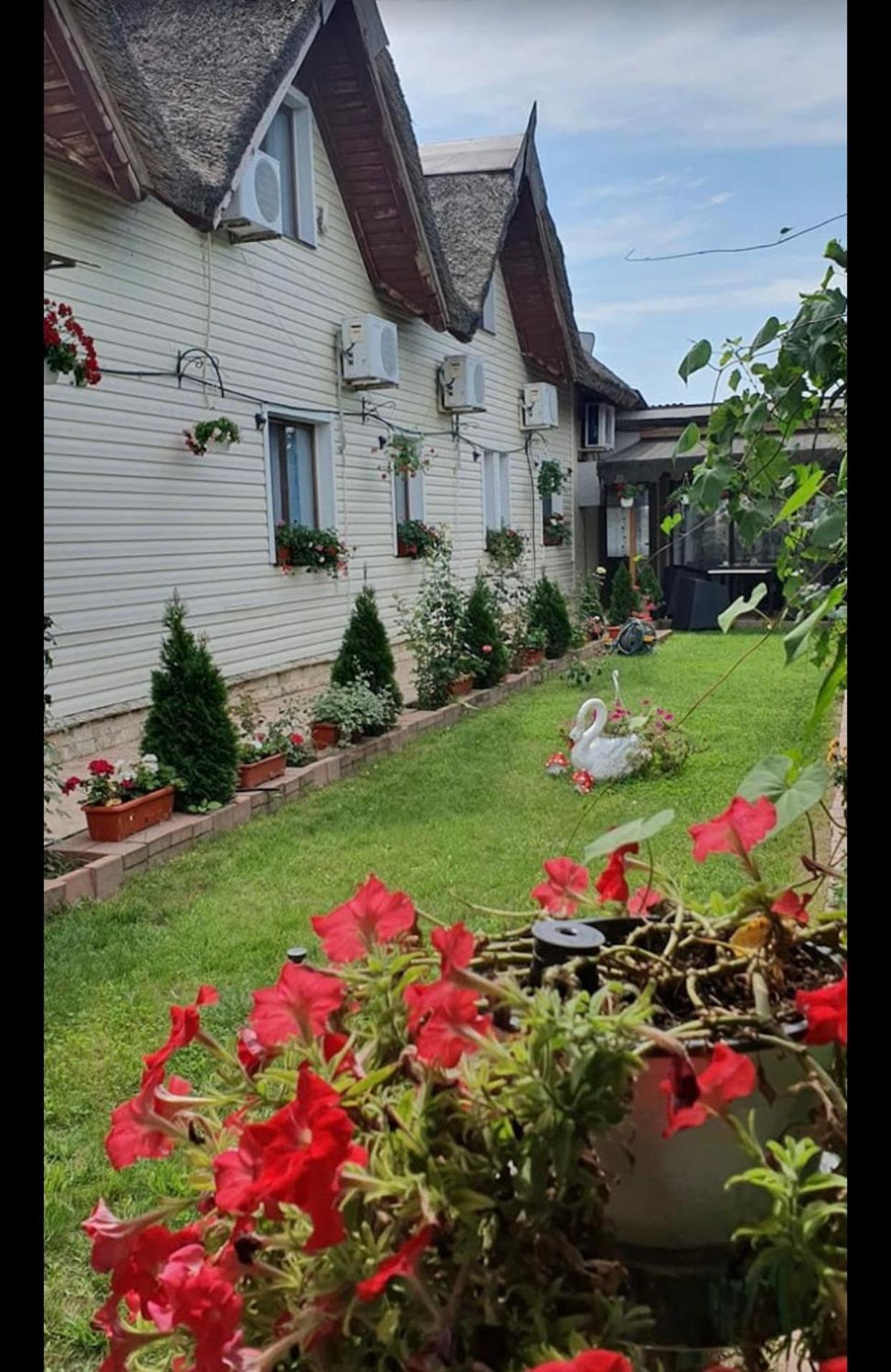 Hanul Pescarilor Mila Douăzeci şi Trei Exterior foto